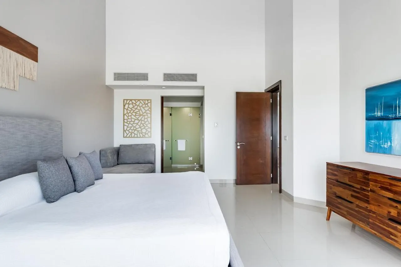 Casa Los Mares Ocean Front Penthouse Condo プレヤデルカーメン