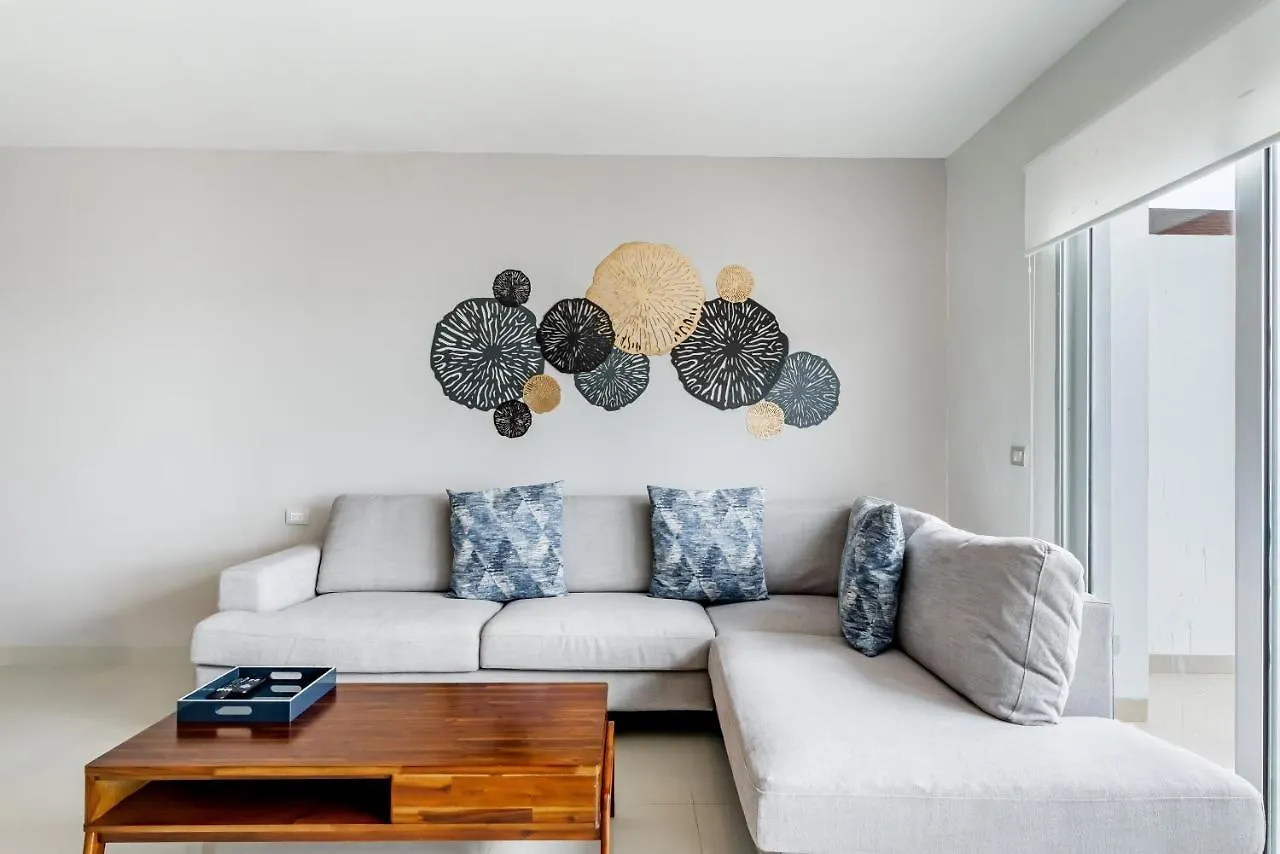 Casa Los Mares Ocean Front Penthouse Condo プレヤデルカーメン アパート