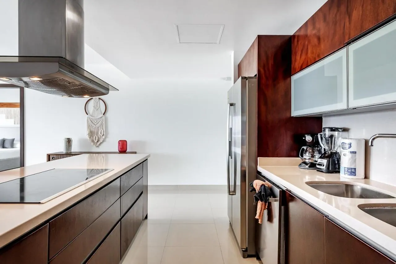 Casa Los Mares Ocean Front Penthouse Condo プレヤデルカーメン アパート