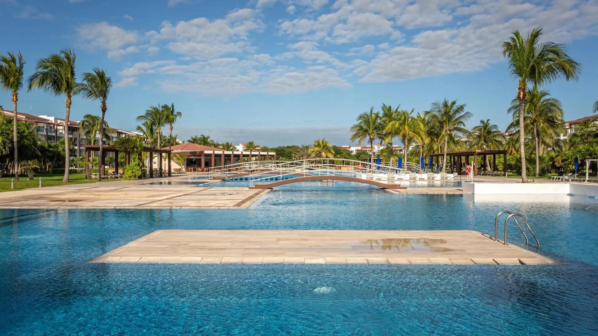 Casa Los Mares Ocean Front Penthouse Condo プレヤデルカーメン メキシコ