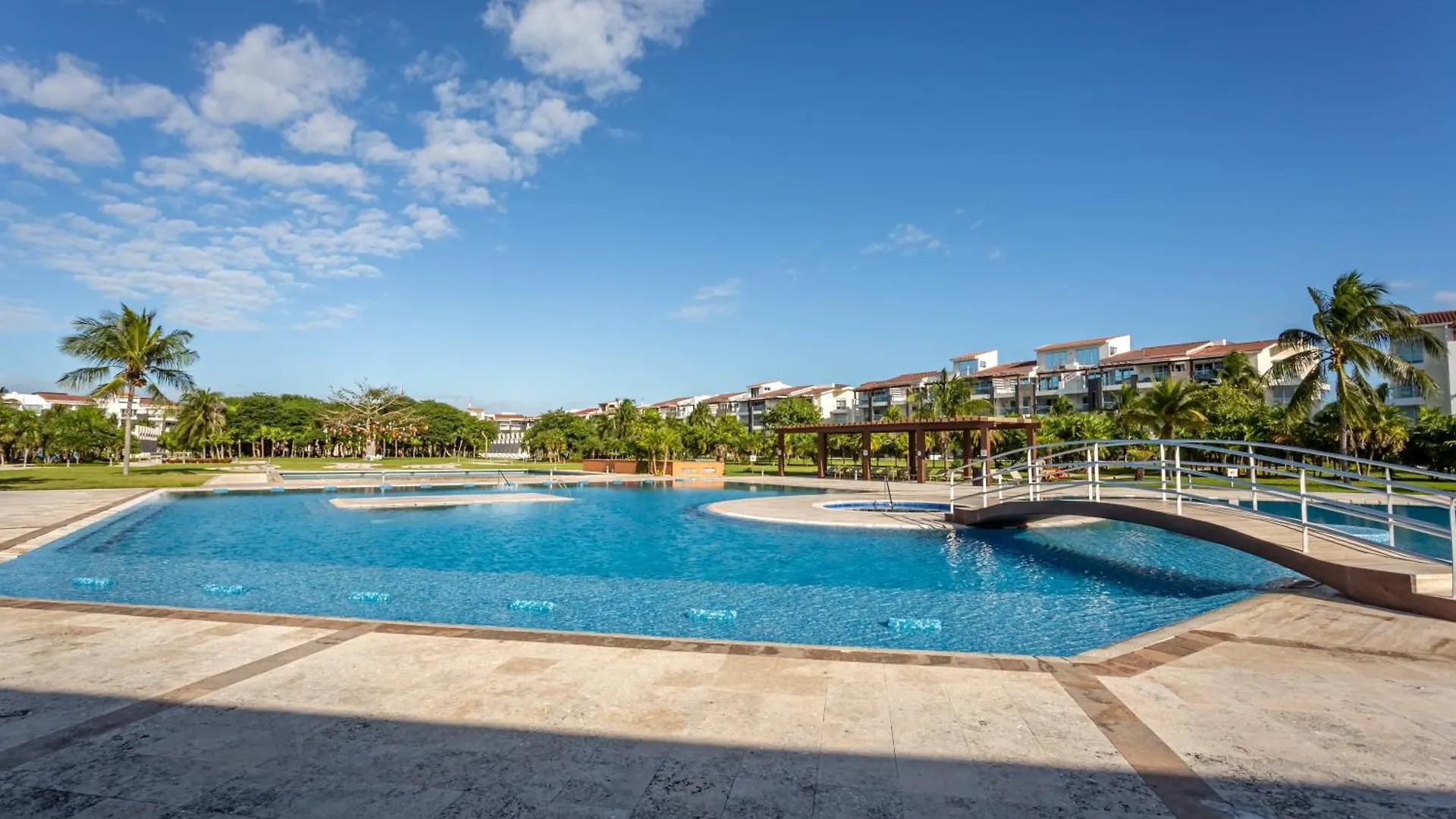 Casa Los Mares Ocean Front Penthouse Condo プレヤデルカーメン メキシコ